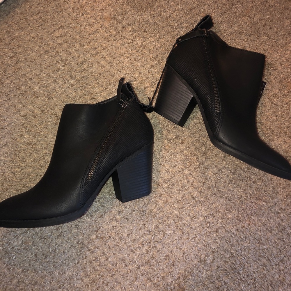 DV Black Ankle Booties